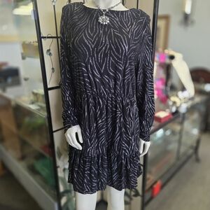 MSK Black Long-Sleeve Zebra-Stripe Sparkle Tiered Dress